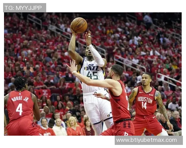 米诺特次节神勇表现五投全中连得12分带领球队一举拉开比分优势